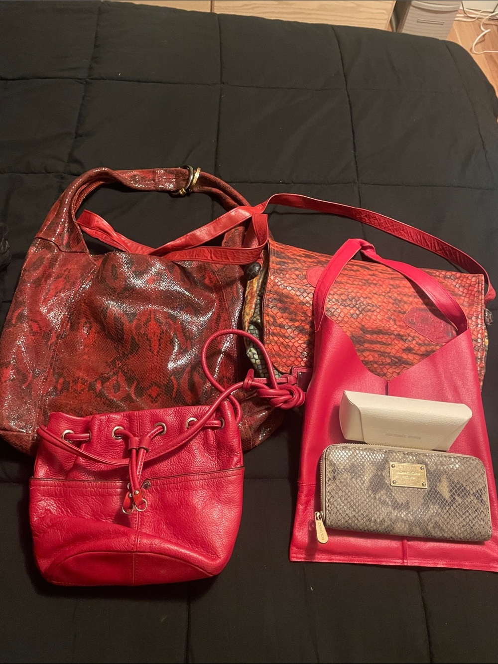 Leather bag/wallet lot